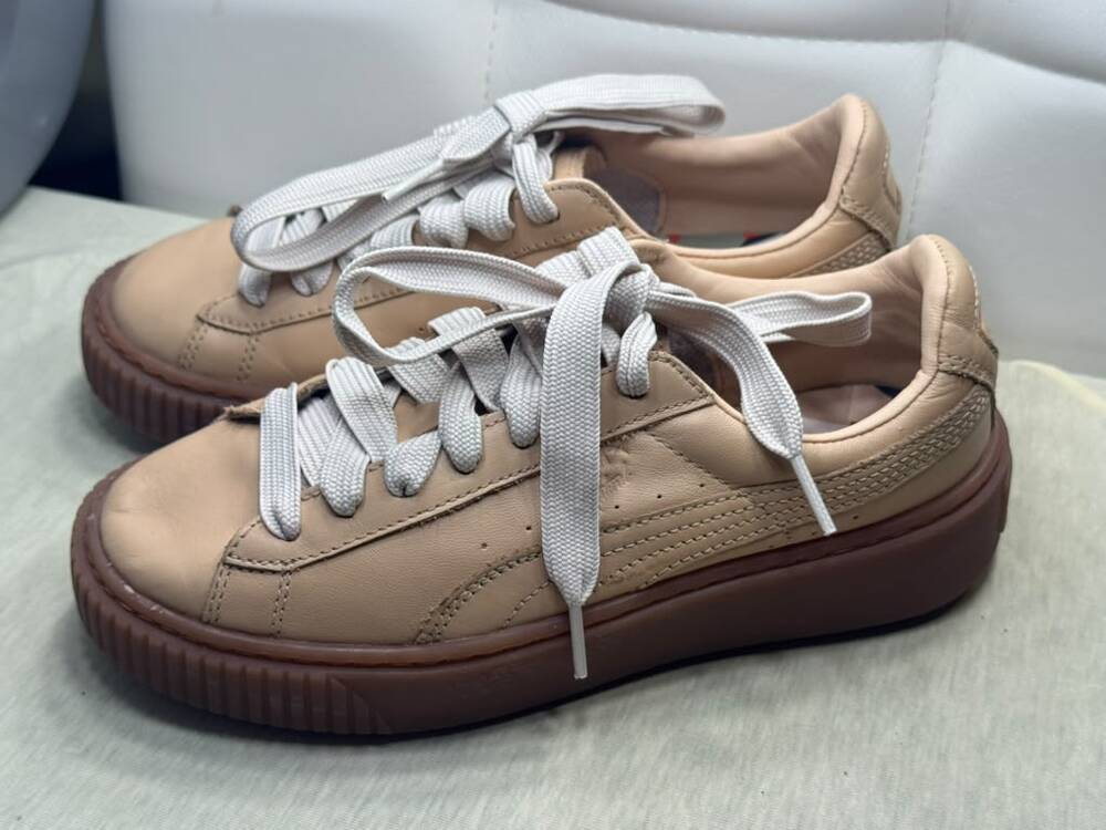 Puma Basket Platform Trace Women's Size 6 Beige Tan Smooth Leather Shoes